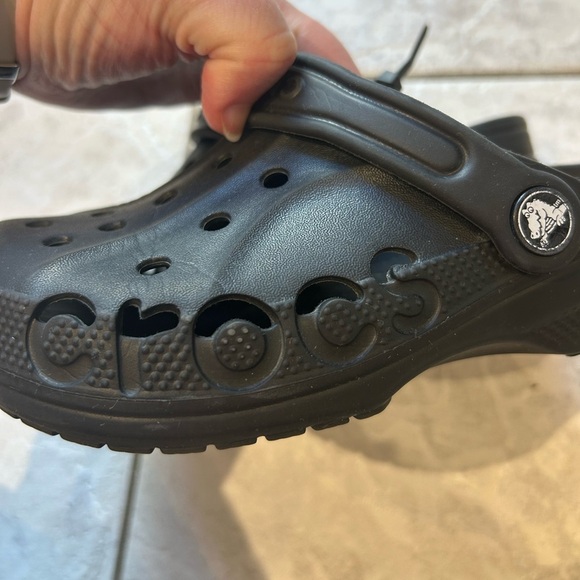 Classic Black Crocs for Youth, Sz 2 - Picture 2 of 3